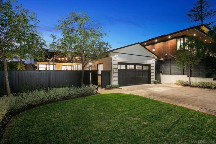 Property Photo:  211 Ocean St  CA 92075 