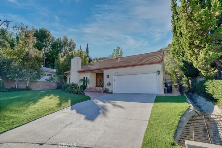 Property Photo:  19946 Turnberry  CA 91356 