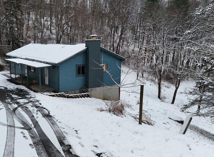 Property Photo:  127 N Dakota Ave  WV 25880 