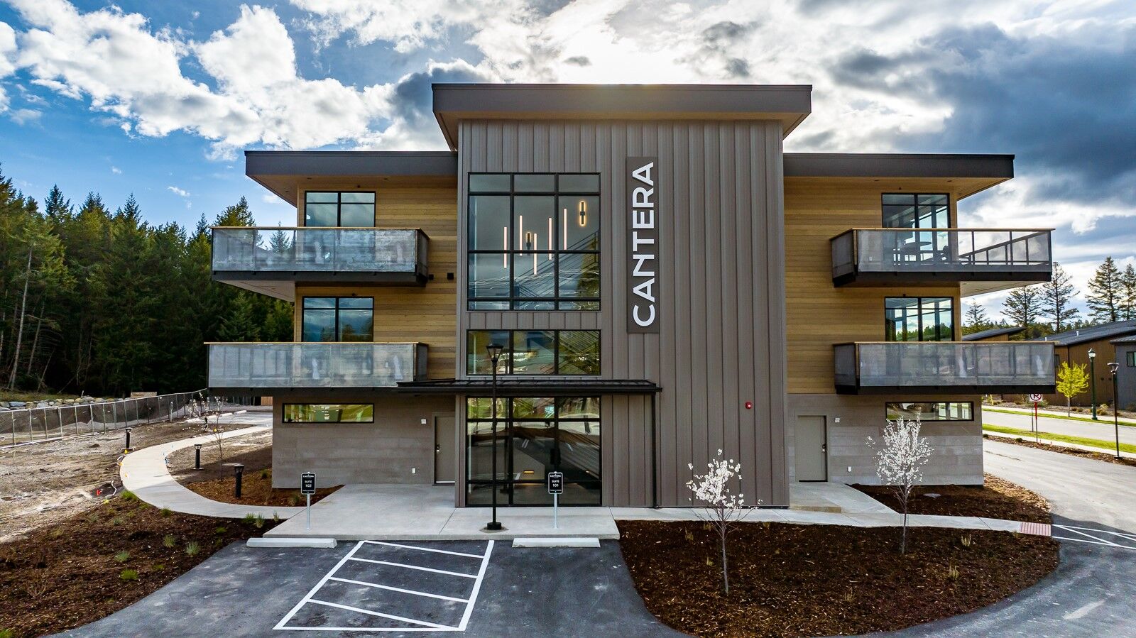 Property Photo:  86 Serpentine Circle 102  MT 59937 