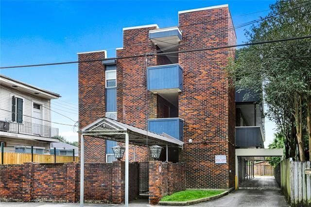 Property Photo: 723 Adams Street 201 LA 70118