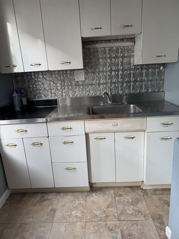 Property Photo: 29 Boardman St 2 MA 01606