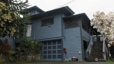 Property Photo:  402  1st Avenue  WA 98520 