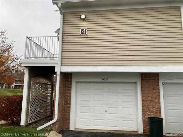 Property Photo: 56626 Chesapeake Trail MI 48316