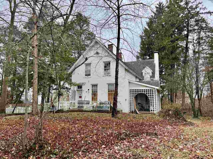 Property Photo:  2816 E Main Street  IN 47374 