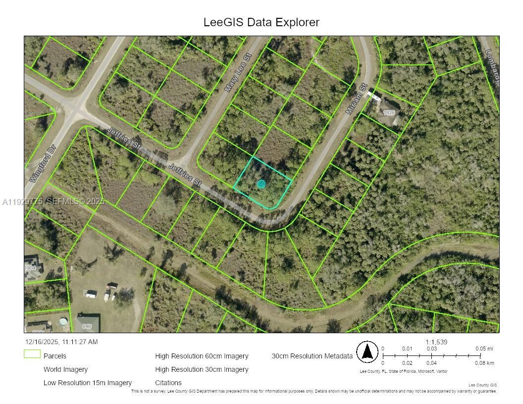 Property Photo:  1917 Miriam St  FL 33972 