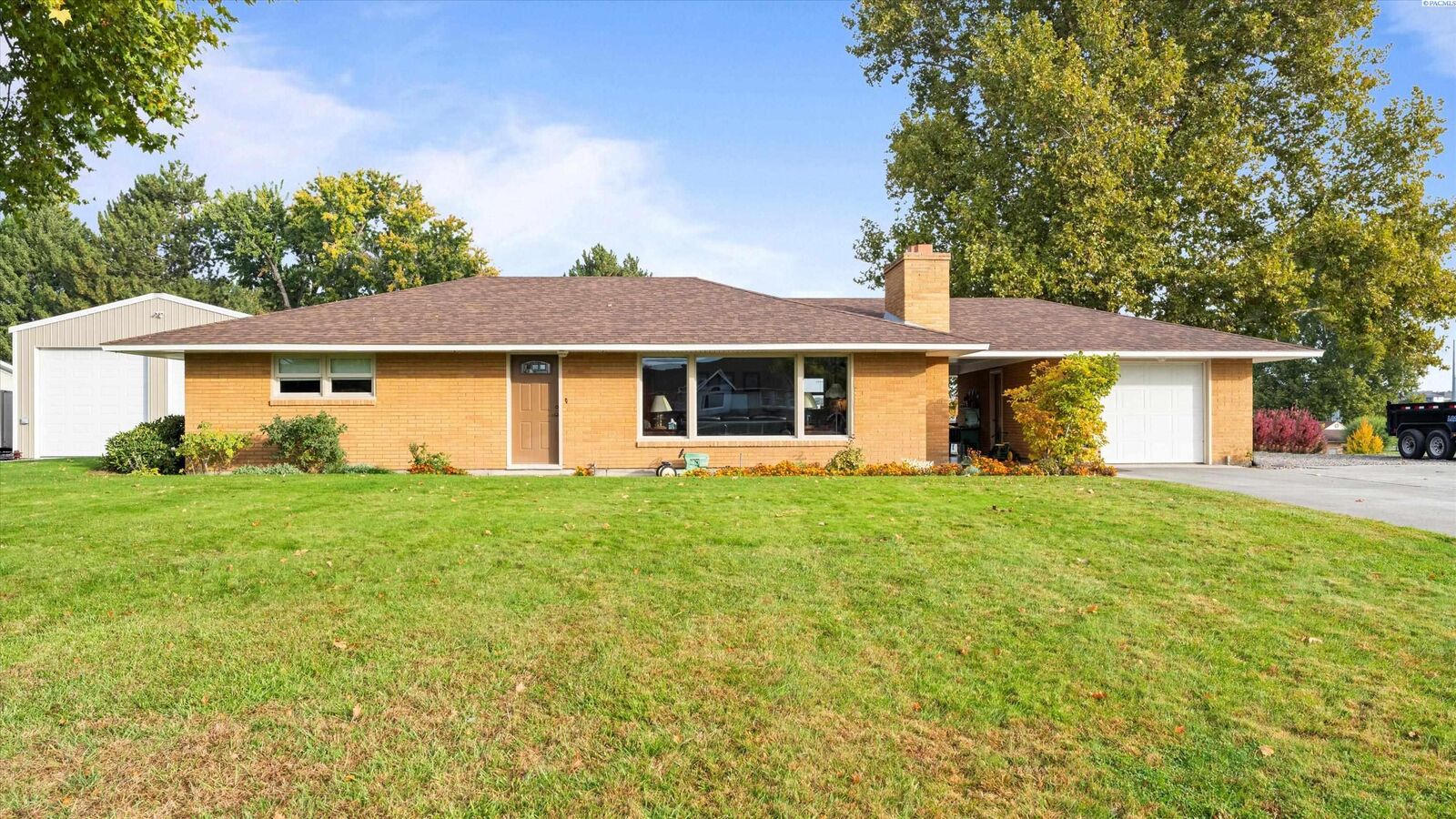 Property Photo:  7715 W Dradie St  WA 99301 