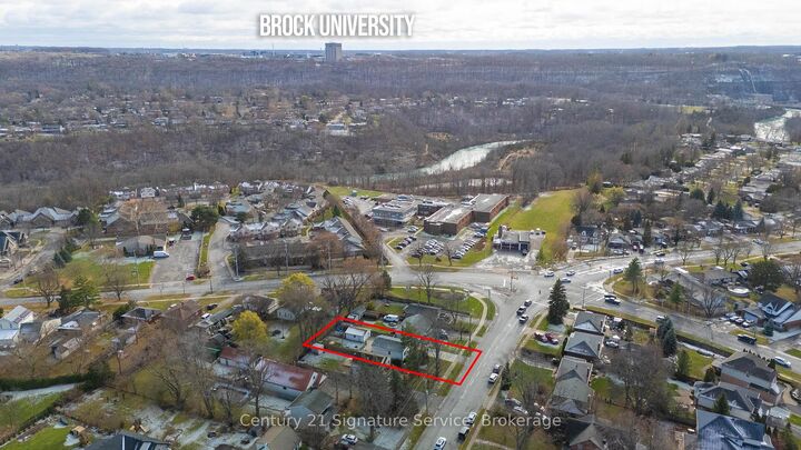 Property Photo:  30 Louth Street  ON L2S 2T4 