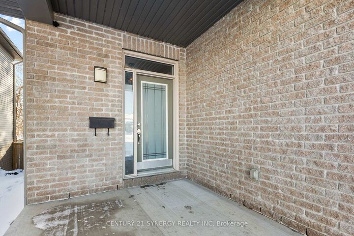 Photo de la propriété:  779 Fiddlehead Street  ON K1T 0N1 