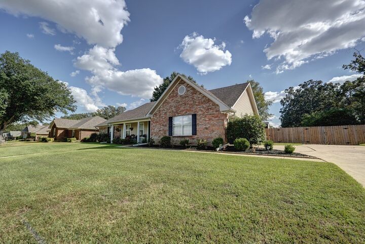 Property Photo:  22 Sugar Ridge Ln  AR 71854 