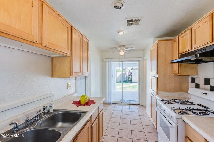 Property Photo:  5617 N 38th Drive  AZ 85019 