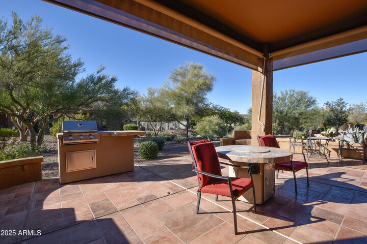 Property Photo:  7195 E Canyon Wren Drive  AZ 85118 