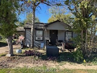 Property Photo: 603 Lincoln TX 77840