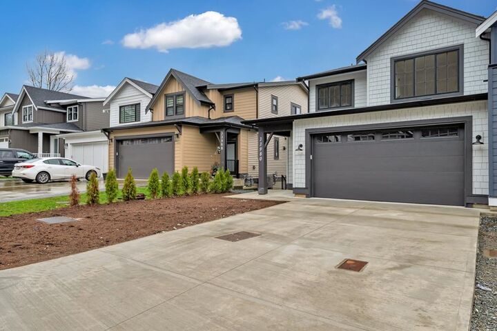 Property Photo:  33980 Barker Court  BC V2V 6B2 