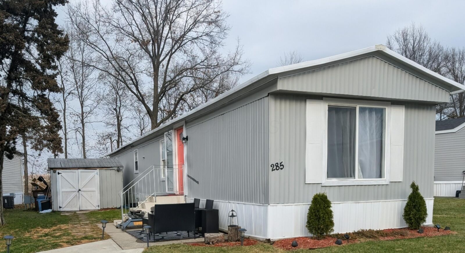 Property Photo:  285 Walnut Boulevard  OH 43035 