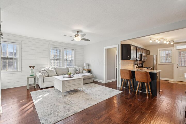 Property Photo:  1081 Northwest Boulevard  OH 43212 