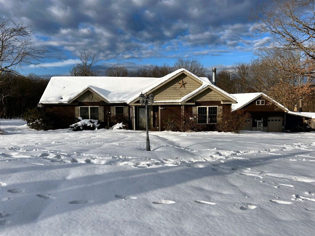 Property Photo: 3190 Route 127 PA 16351