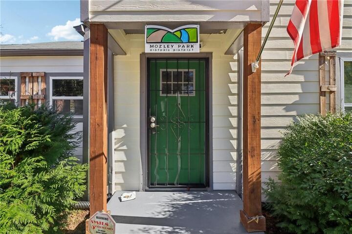 Property Photo: 210 Chicamauga Avenue SW GA 30314