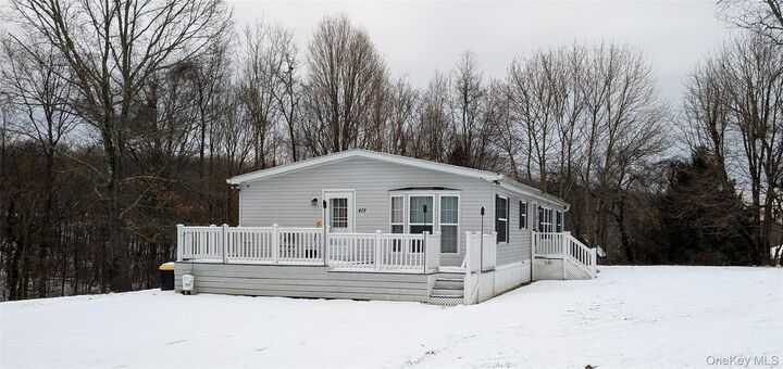 Property Photo:  418 Frozen Ridge Road  NY 12542 