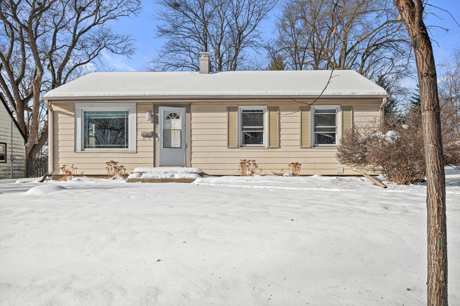 Property Photo: 3541 S 46th St WI 53220