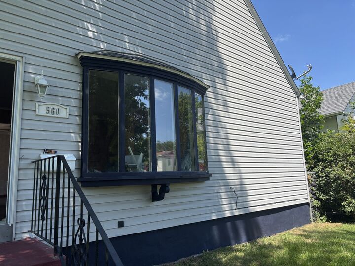 Property Photo: 560 S 4th Avenue IA 52732