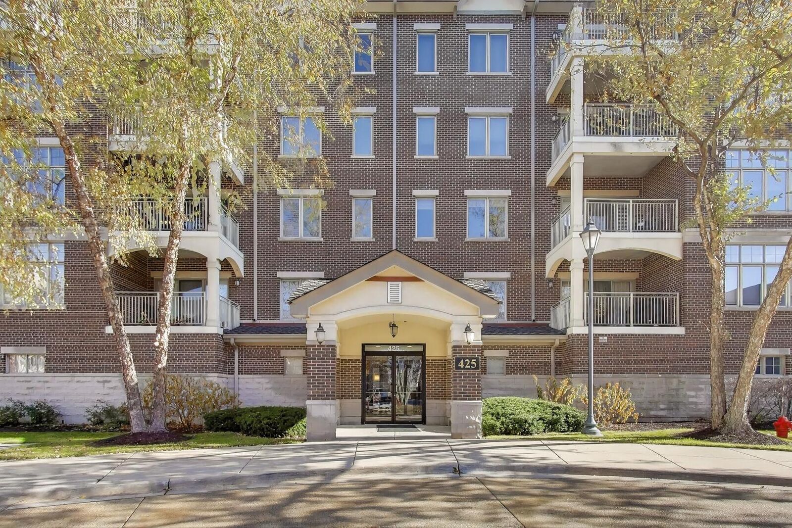 Property Photo:  425 Village Green Road 213  IL 60069 