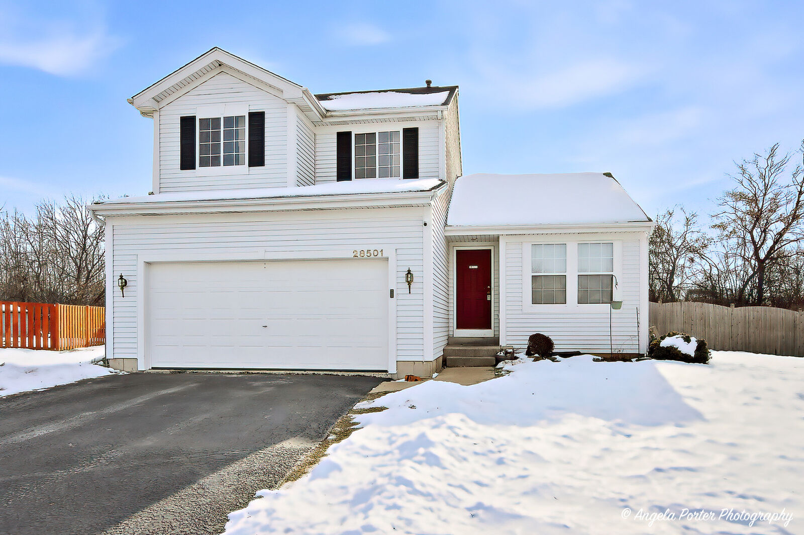 Property Photo: 28501 Wagon Trail Court IL 60051