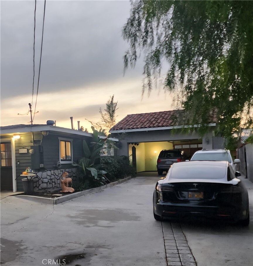 Property Photo:  2931 E Stone Pine Road  CA 92867 