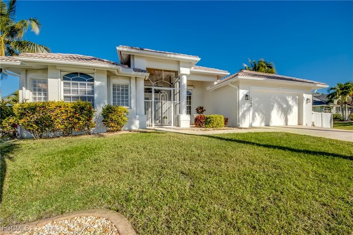 Property Photo:  1909 SW 46th Terrace  FL 33914 