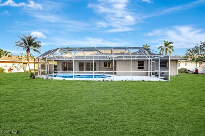 Property Photo:  307 Country Club Drive  FL 34110 