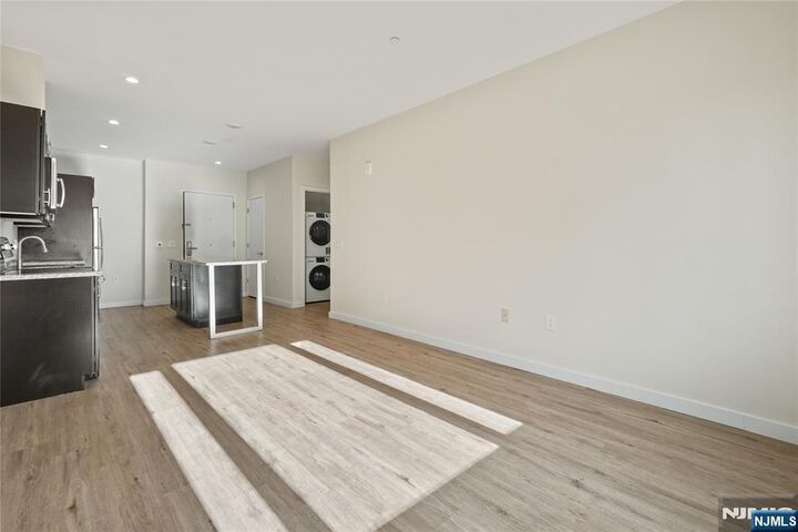 Property Photo:  69 Main Street 1503  NJ 07024 