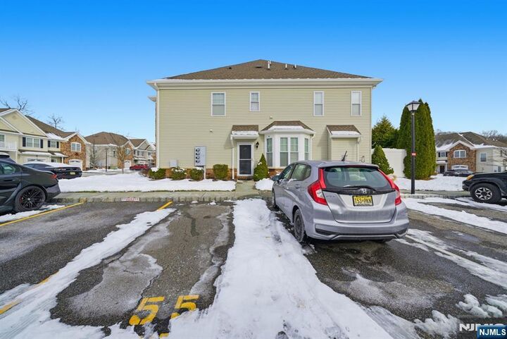 Property Photo:  23 Dogwood Lane  NJ 07420 