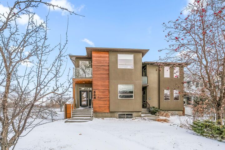 Property Photo:  528 31 Street NW  AB T2N 2V5 