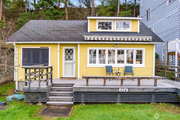 Property Photo:  534  Sundin Drive  WA 98282 