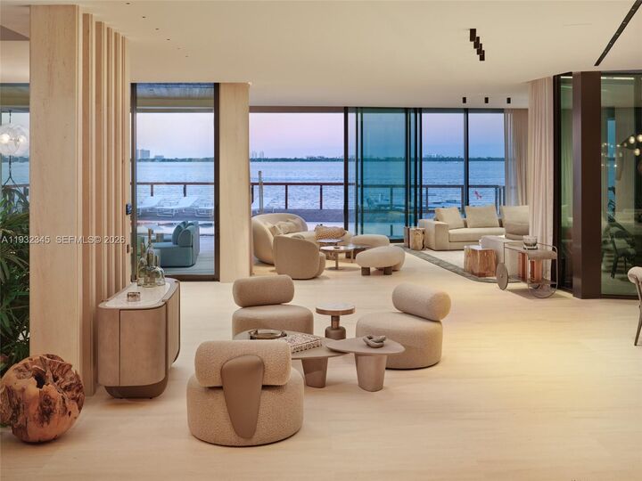 Property Photo:  1413 N Venetian Way  FL 33139 