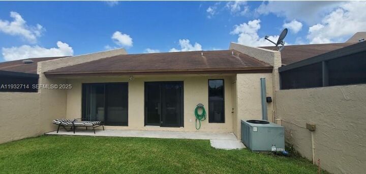 Property Photo:  2962 NW 109th Ave 4113  FL 33322 