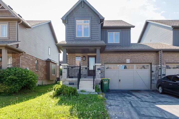 Property Photo: 143 Stonebrook Way NE ON N0C 1H0
