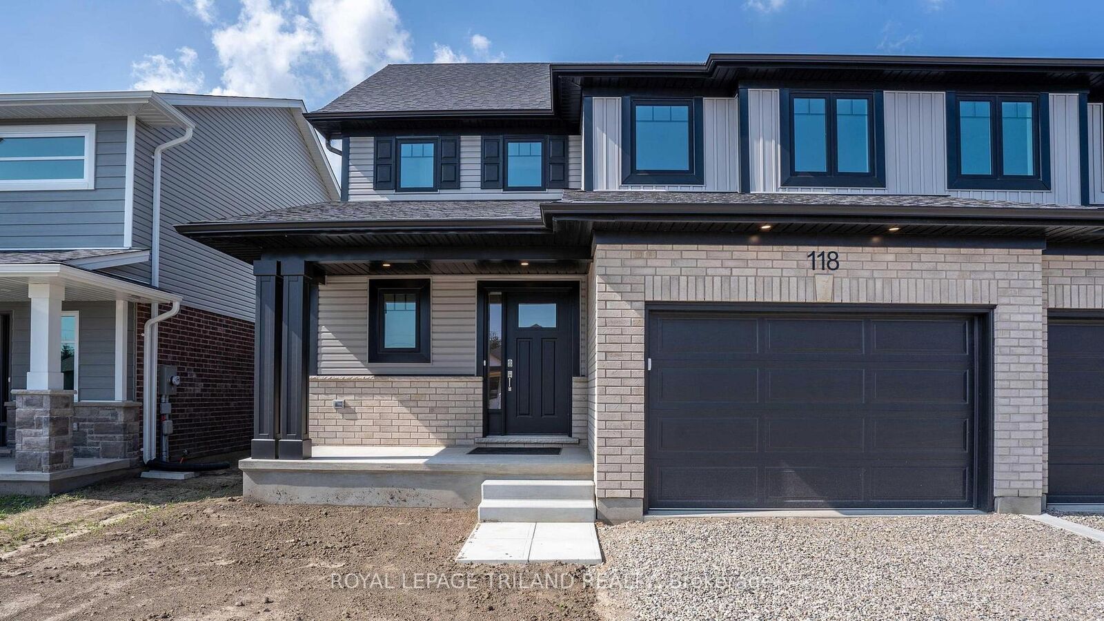 Property Photo: 118 Styles Drive ON N5R 0N8