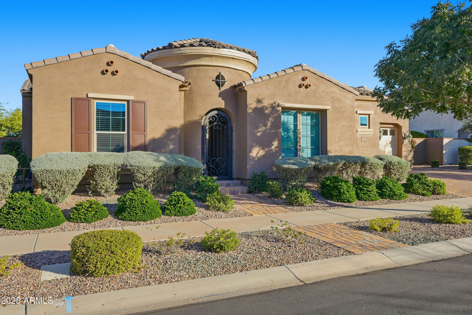 Property Photo:  10702 E Lumiere Avenue  AZ 85212 