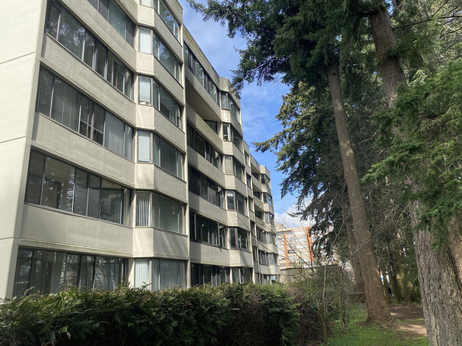 Property Photo: 1442 Foster Street 102 BC V4B 3X7
