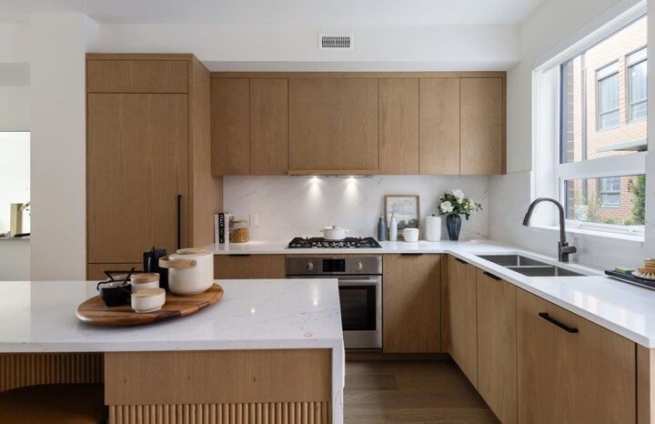 Property Photo:  807 W 38th Avenue  BC V5Z 2L6 