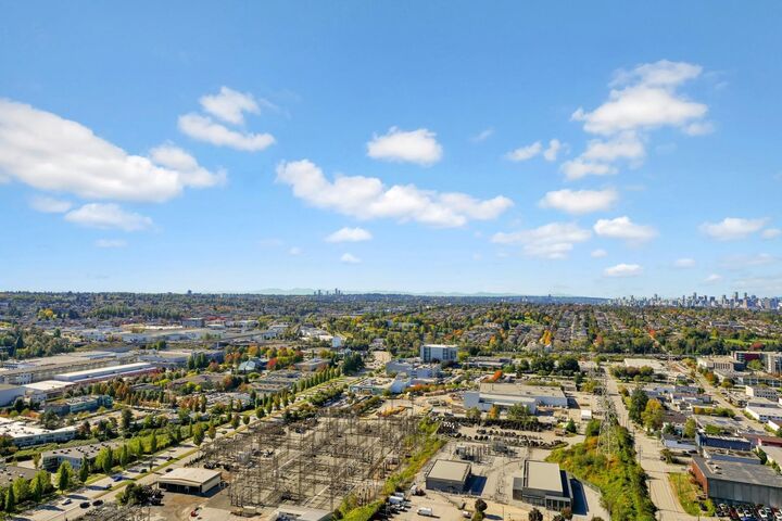 Property Photo:  1788 Gilmore Avenue 3102  BC V5C 0L5 