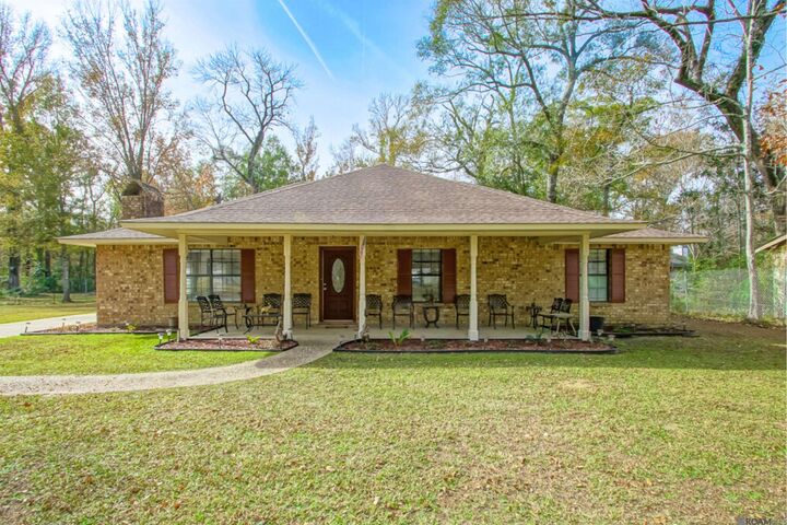 Property Photo:  31833 Lawrence St  LA 70726 