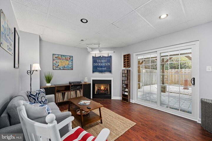 Property Photo:  787 General Wallace Court  VA 20186 