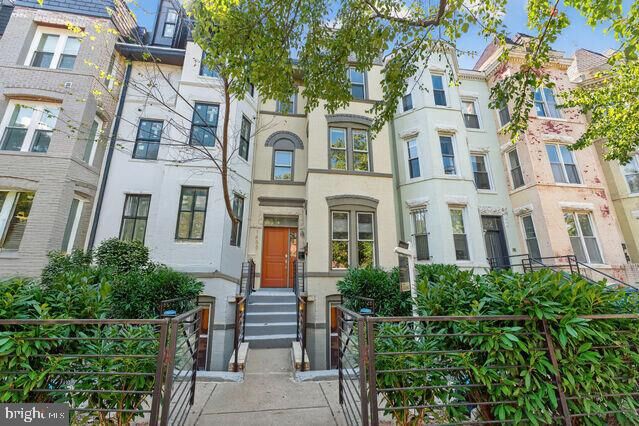 Property Photo:  1450 Fairmont Street NW A  DC 20009 