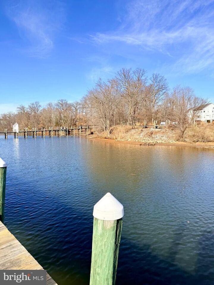 Property Photo: 572 Hopkins Landing 572 MD 21221