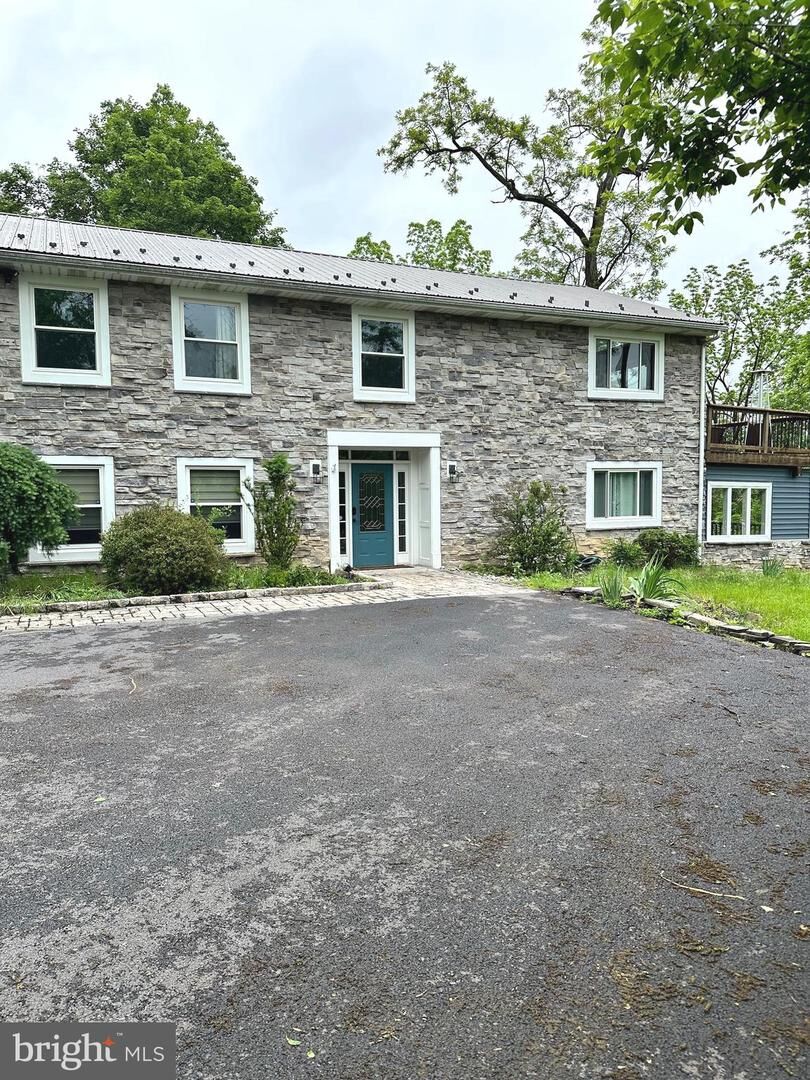 Property Photo:  1801 Crums Mill Road  PA 17110 