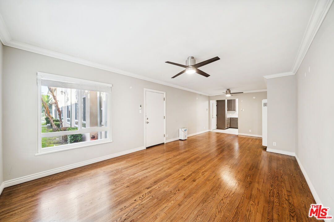 Property Photo:  3652 Carmona Ave  CA 90016 