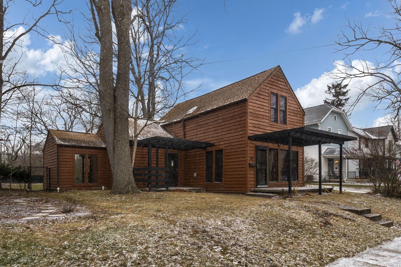 Property Photo:  87 Campbell Street  OH 43015 