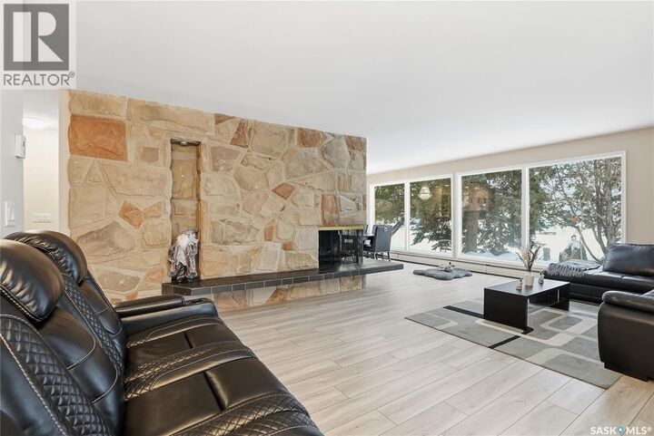 Property Photo:  257 Campion Crescent  SK S7H 3T8 